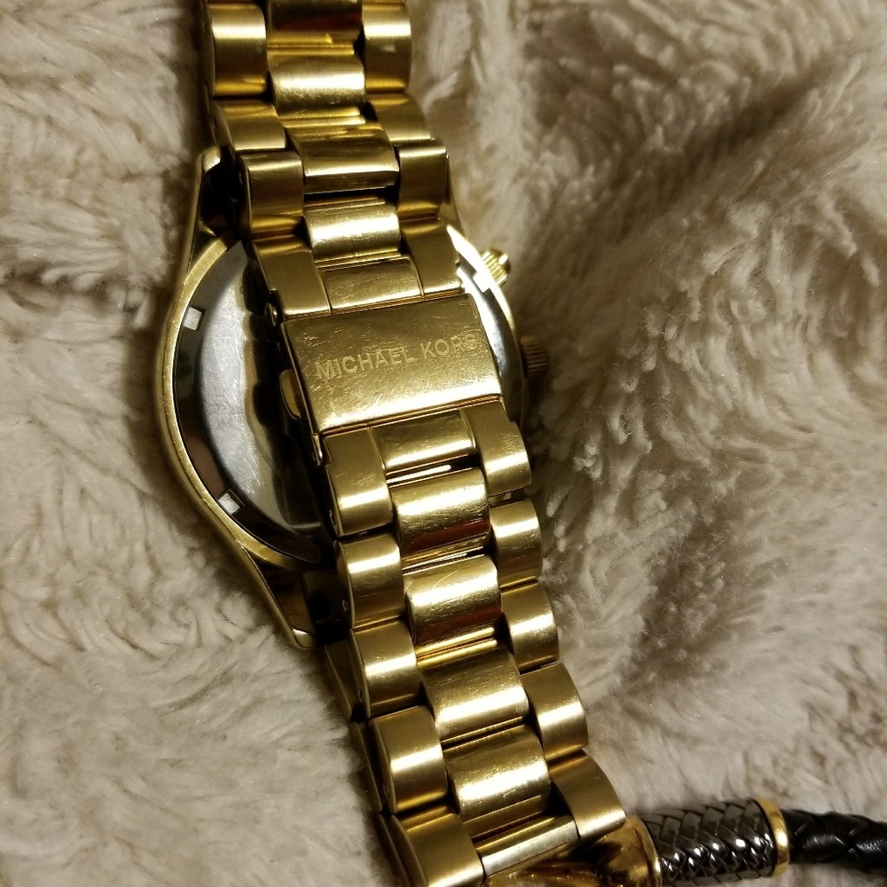 Michael Kors Layton Chronograph Black Dial Gold - Picture 3 of 5